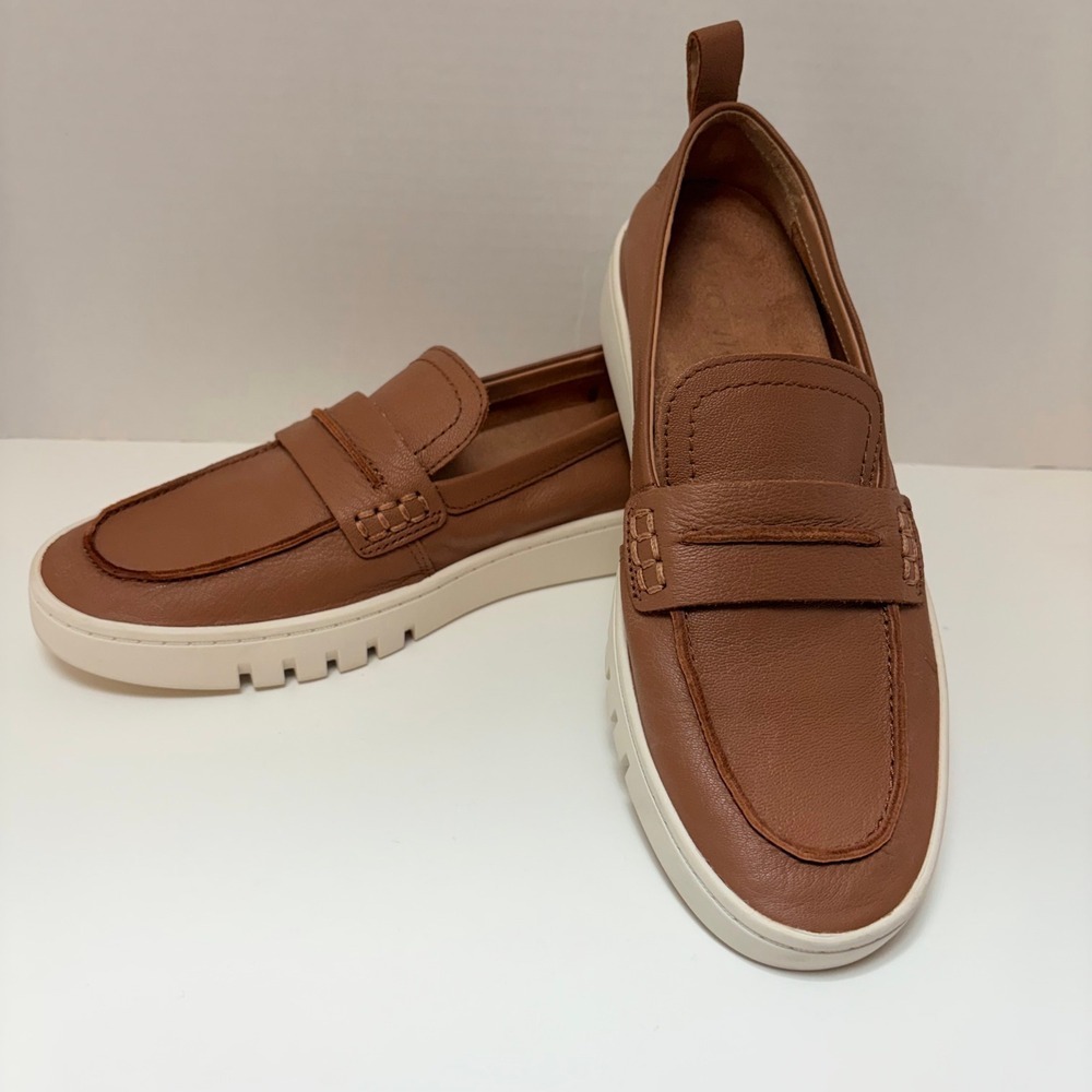 Vionic Chantel Tan Brown Leather Penny Loafer Sneakers Womens 7